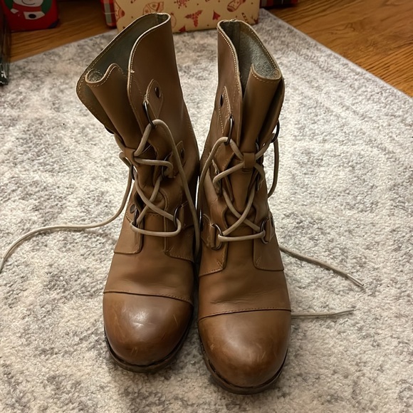 Sorel Joan of Arctic - Wedge Boots - Tan - 8.5 - Picture 2 of 10